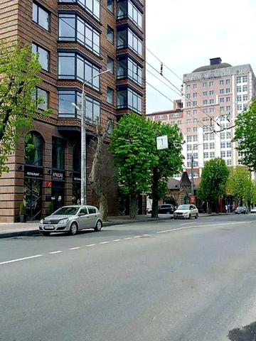 Подільська вул., 58