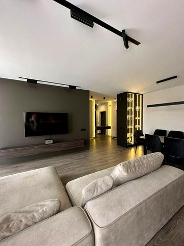 Висока вул., 2