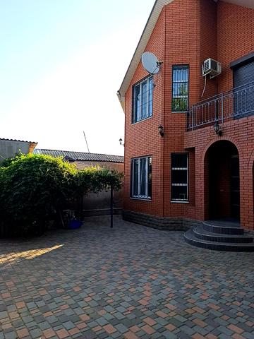 Квітнева вул., 22