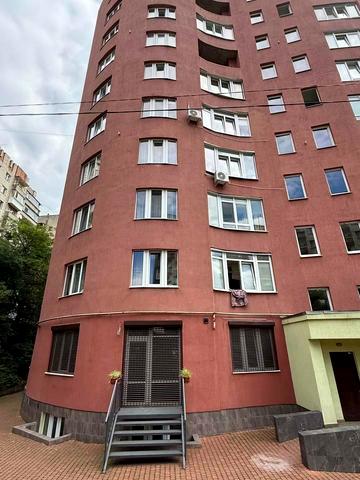 Михайла Яцкова вул. (), 20б