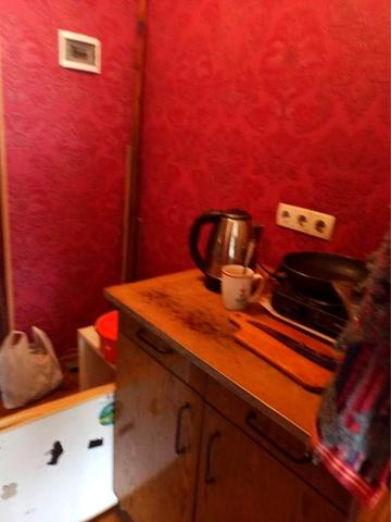 Продам изолированную гостинку со своим с/у харьковских дивизий 17/1