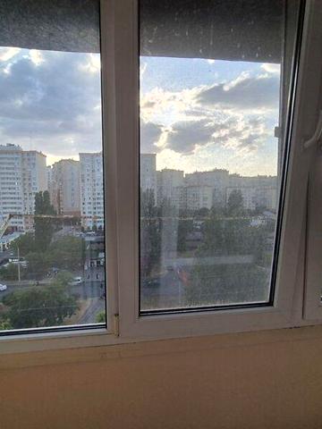 Продаж 1к Квартира Небесної Сотні проспект