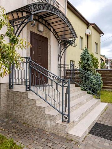 Івана Сулими вул., 14