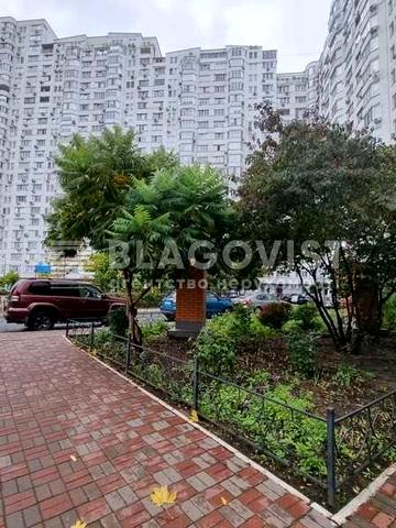 Продам 2-кімн. квартиру Бажана 10 з ремонтом 72м.кв.