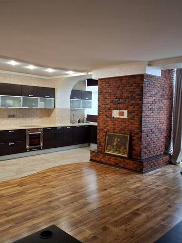 Юлії Здановської вул. (Ломоносова), 58