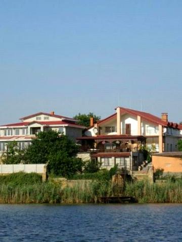 Чорноморська, 50