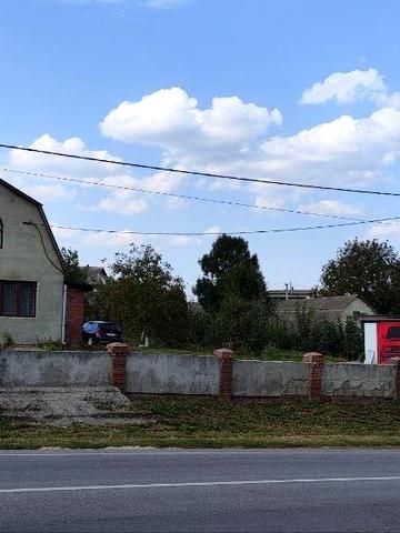 Центральна, 47