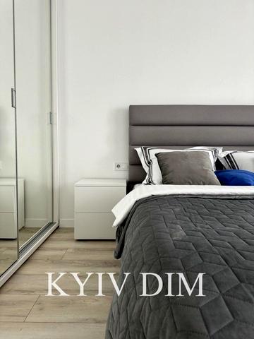 Вацлава Гавела бульв. (Івана Лепсе), 6-В