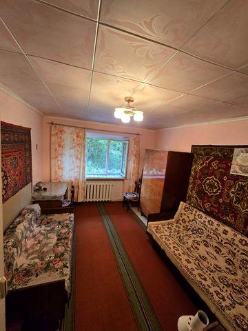 Дво кімнатна квартира в центрі+ гараж+ підвал