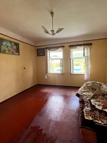 Центральна