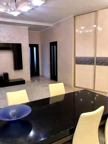 Здається 3-кімнатна квартира на вул. Генерала Воробйова, 13Е