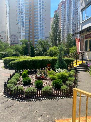 Продаж 3-х кімнатної квартири метро Позняки.