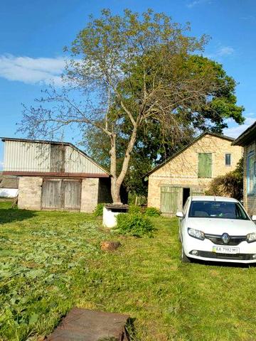 Продам 4 кімнатний будинок у місті Борзна Чернігівської області