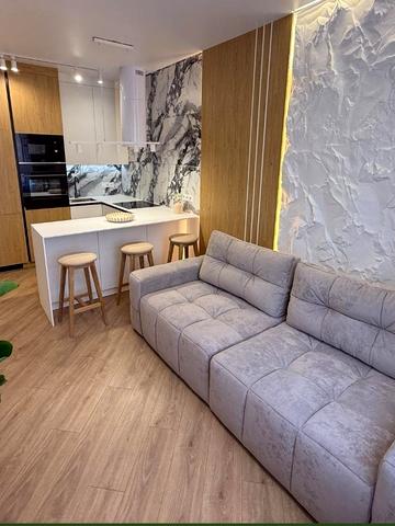 Ясний пров., 12