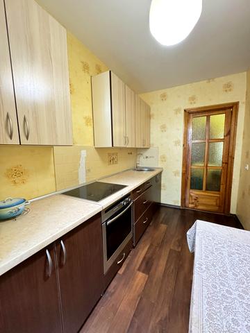 Лікаря Зіновія Красовицького пров. (Промисловий), 7