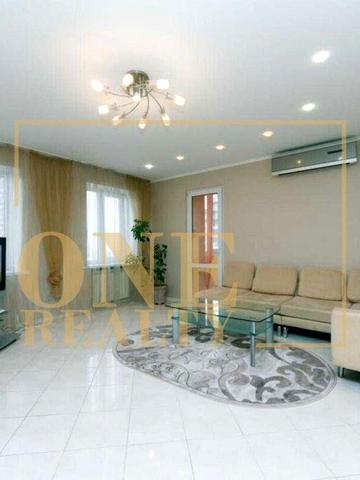 Велика Житомирська вул., 27