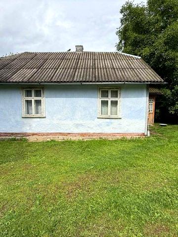 Продається деревяний будинок в с. Любинці, вул. Шевченка.