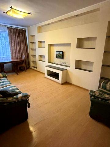 Каденюка вул., 8а