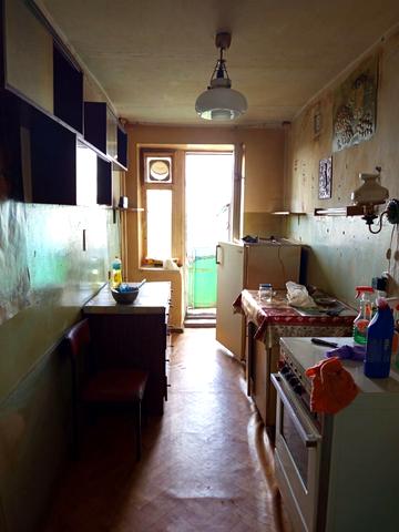 Москалівська вул. (Жовтневої Революції), 9