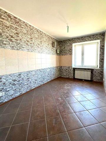 Ціну знижено! Продається 5-кімнатна квартира