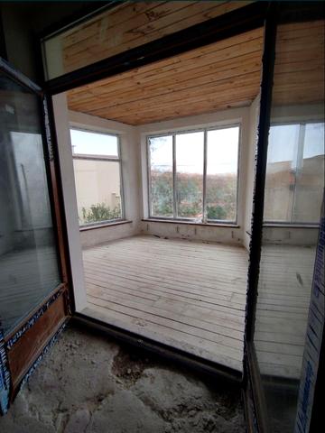 Добрянського вул., 1