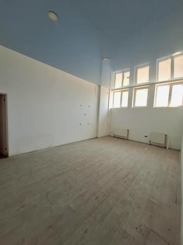 Парусна вул. (Героїв Сталінграду), 20