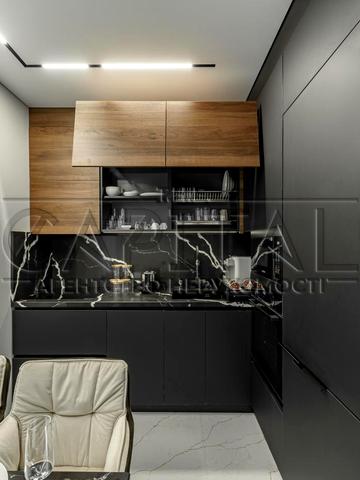 Володимира Брожка вул. (Кіровоградська), 70