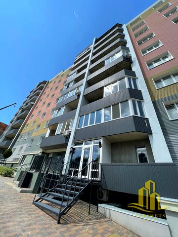 Олександра Саєнка вул., 11