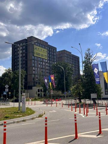 Продаж квартири 35м2 в  ЖК Senat М Теремки  ТРЦ Республіка ЖК Сенат