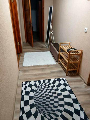 Здам  2 ну.квартиру в центрі міста.