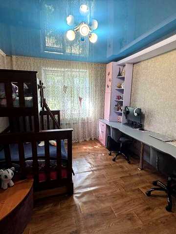 Продаж 2к Квартира Молодіжна (Комсомольська) вулиця
