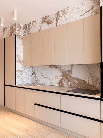 Генерала Грекова вул., 2