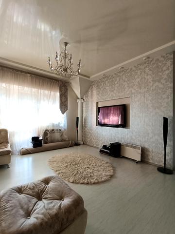 Воздвиженський узвіз (Ватутіна), 45