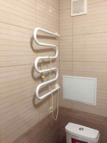 Продається двокімнатна квартира з ремонтом ,з меблями та поб.технікою