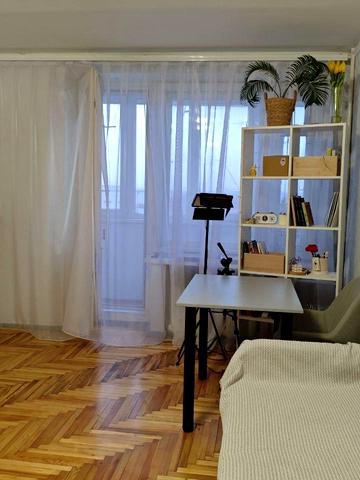 Весніна вул., 1-А