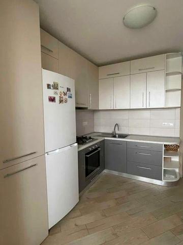 Любові Малої просп. (Постишева), 34