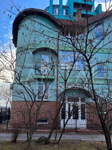 Дніпровський просп., 25