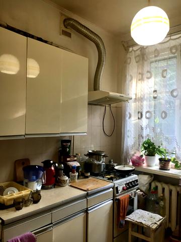 Валерія Лобановського пров. (Олександра Матросова), 3