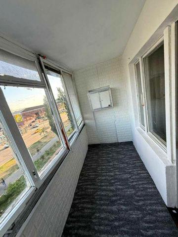 Світла 2-кв. Березняківська 38, Набережна Дніпра, Лівобережна