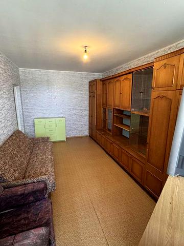 Продається 3-кімнатна квартира  метро Теремки(Заболотного 6)