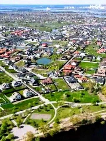 Земельна ділянка з забудовою біля Києва. Ціну знижено