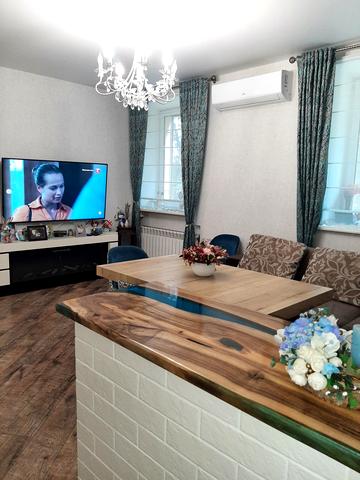 Каховська вул., 26