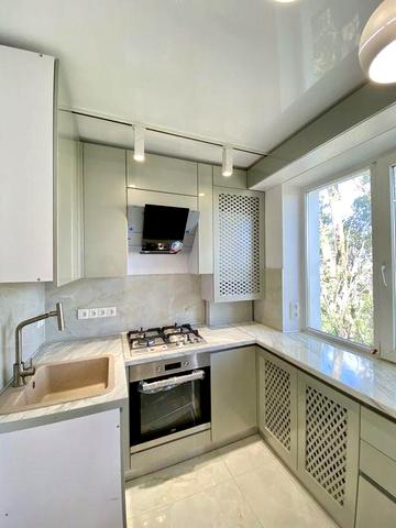 Продам 2х кімнатну квартиру в м. Покров , центр