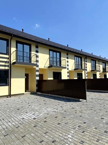 Травнева вул.