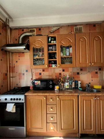 Євпаторійська вул., 1