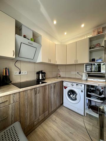 Генерала Генадія Воробйова вул. (Курська), 14