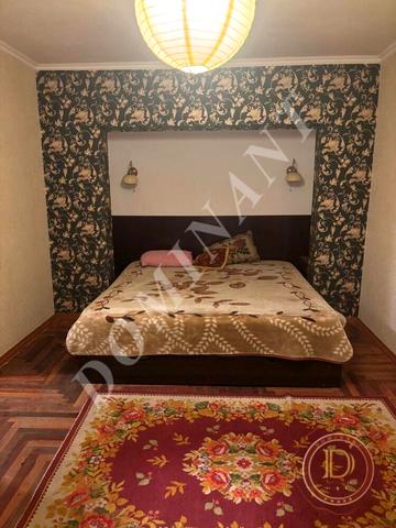 Чарівна вул., 119