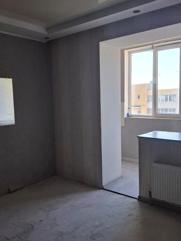 Академіка Сахарова вул., 18