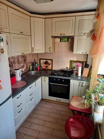 Київська вул., 84