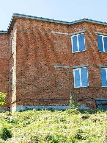 Топольна вул., 5